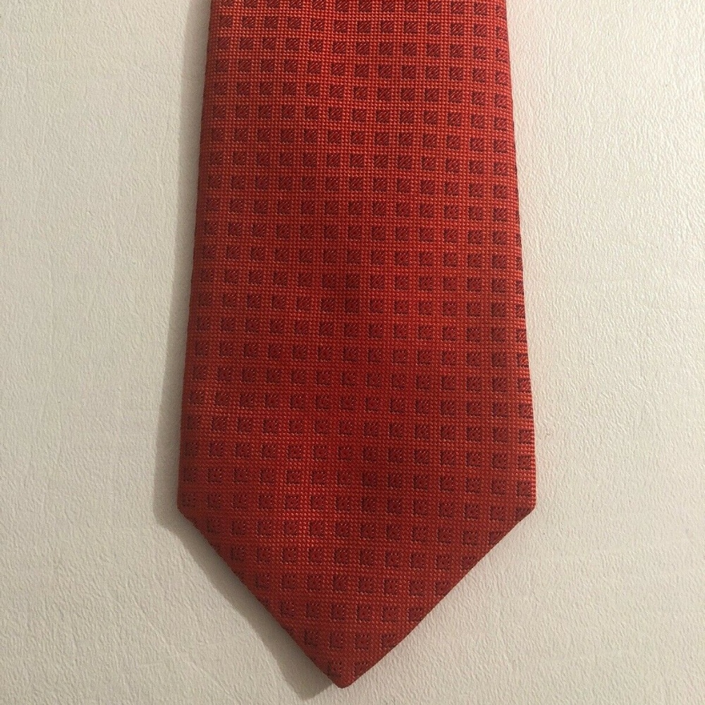Thomas Pink Men's 100% Silk Necktie England Red